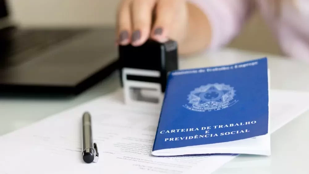 Assinar carteira de trabalho